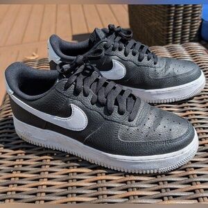 Nike Air Force 1 '07 size 9.5